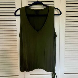 Express Women’s Tank Top